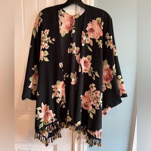 Women’s Ces Femme Black Floral Wrap Short Sleeve OS